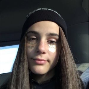 Meet your Posher, Mallory